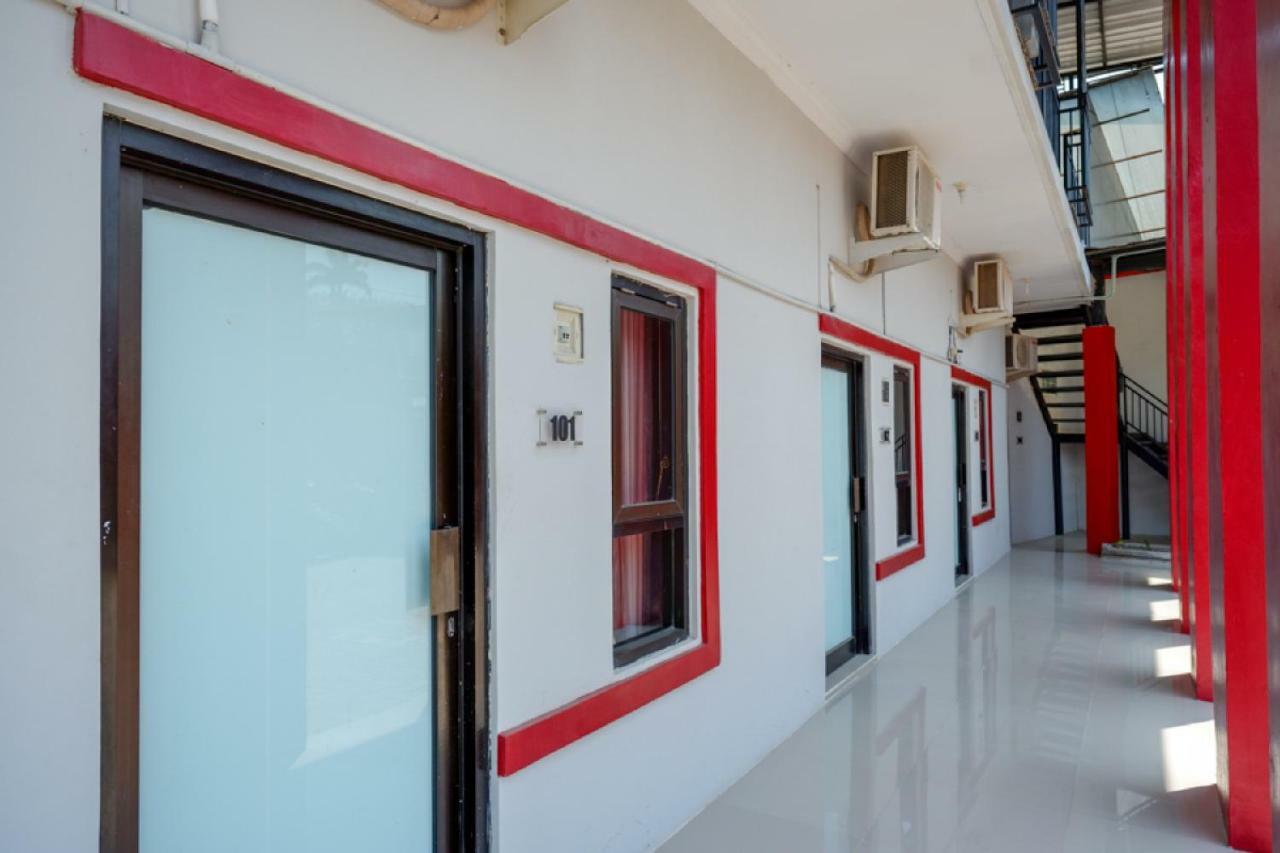 Reddoorz Syariah Near Alun Alun Tegal Hotel Kültér fotó