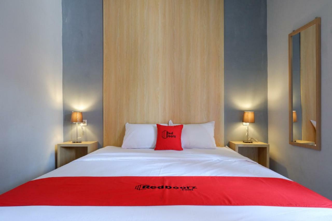 Reddoorz Syariah Near Alun Alun Tegal Hotel Kültér fotó