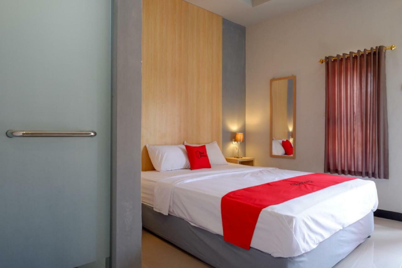 Reddoorz Syariah Near Alun Alun Tegal Hotel Kültér fotó